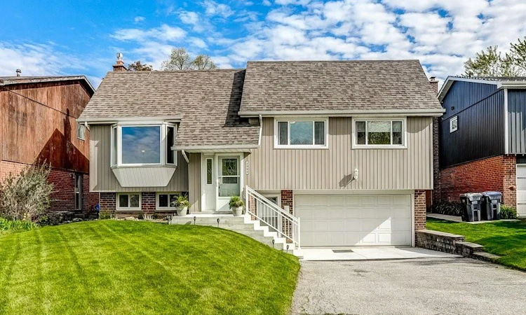 2995 Saint Malo Circle