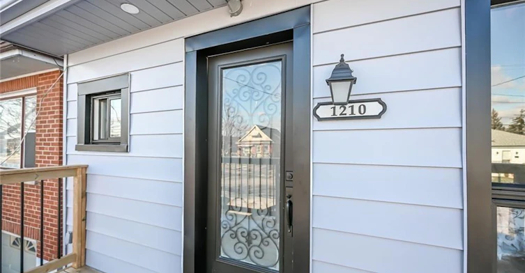 Upper-1210 Dunsmure Road, Hamilton, ON, L8H 1L4