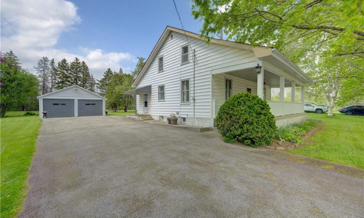 1463 Kossuth Road