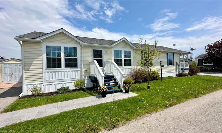4 Cricklewood Crescent