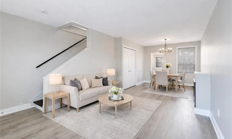 187 Barton Street W