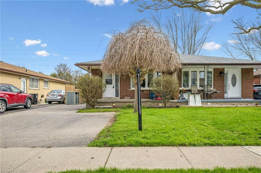 27 Vicmount Drive, Kitchener, ON, N2M 2A2
