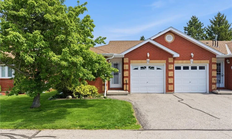 10-1 Buchanan Crescent
