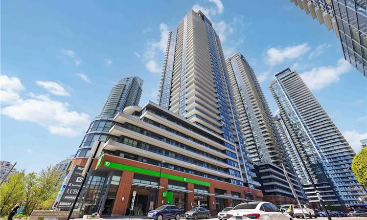 3807-2212 Lake Shore Boulevard W
