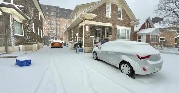 B-16 Marshall Street, Waterloo, ON, N2J 2T2 - 2