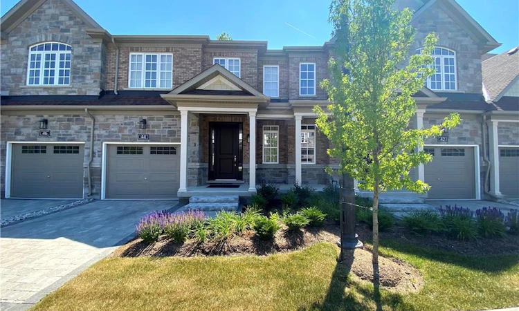 44 Windsor Circle