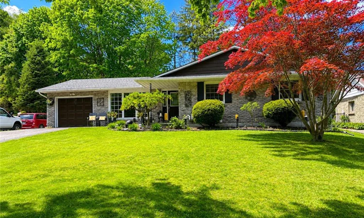 70 Berkley Crescent