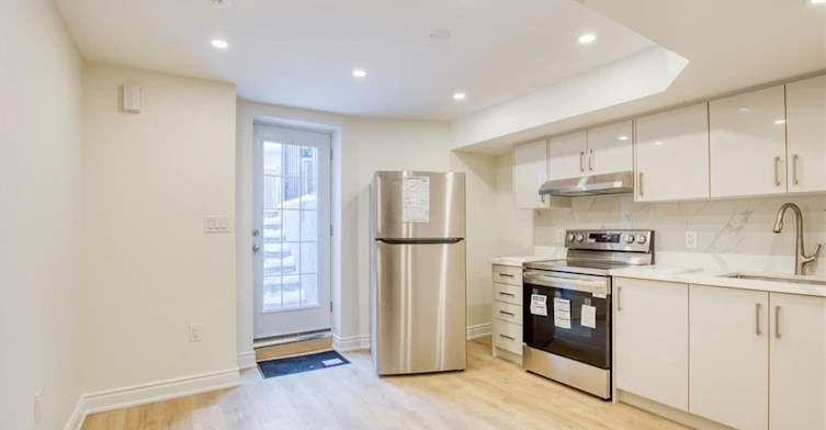 Bsmt-5557 Oscar Peterson Boulevard, Mississauga, ON, L5M 0M8 - 5