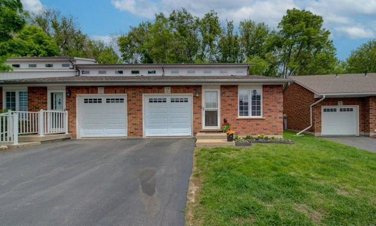 58D Harris Avenue