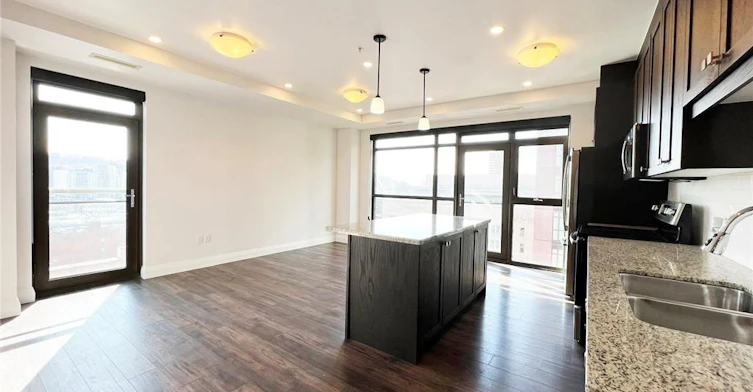 1117-118 King Street E, Hamilton, ON, L8N 0A9 - 3