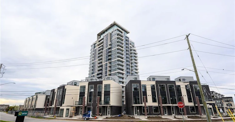 1501-385 Winston Road, Grimsby, ON, L3M 3E8 - 2