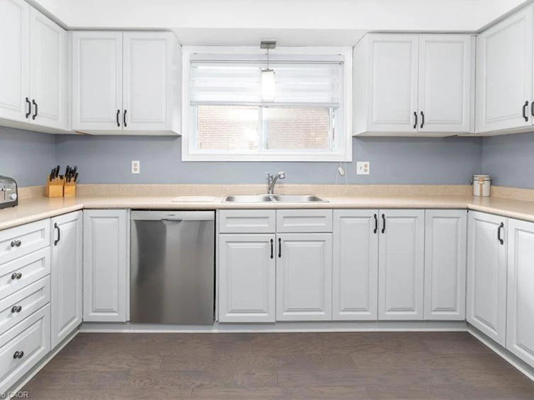 31 Blackfriar Lane, Brantford, ON, N3R 7M2 - 12