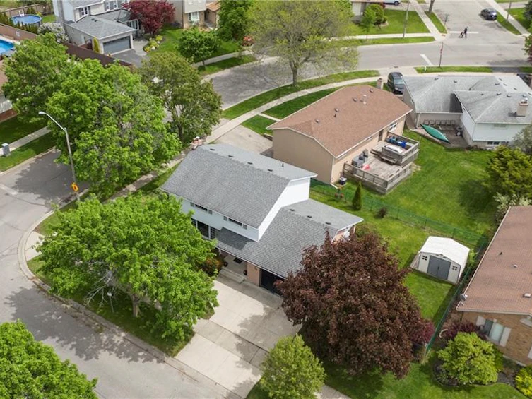 31 Blackfriar Lane, Brantford, ON, N3R 7M2 - 28