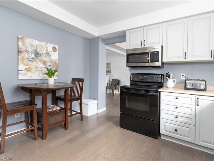 31 Blackfriar Lane, Brantford, ON, N3R 7M2 - 13