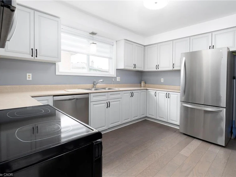 31 Blackfriar Lane, Brantford, ON, N3R 7M2 - 10