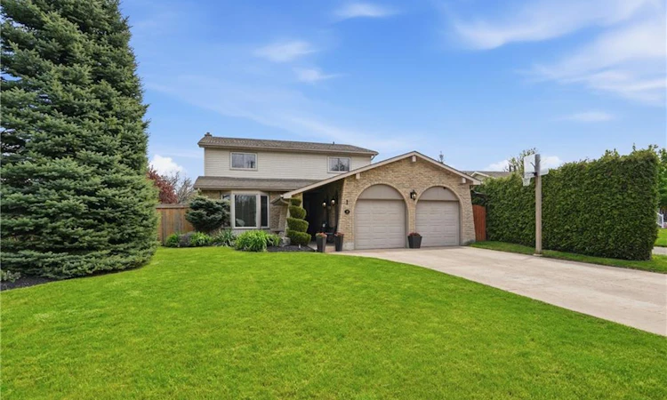 1 Oakmeadow Place