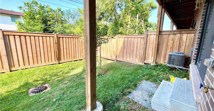 21-270 Melvin Avenue, Hamilton, ON, L8H 2K2 - 21