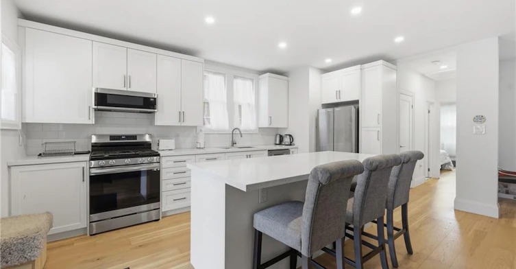 129 Jackson Street W, Hamilton, ON, L8P 1L8 - 8