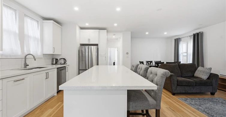 129 Jackson Street W, Hamilton, ON, L8P 1L8 - 9