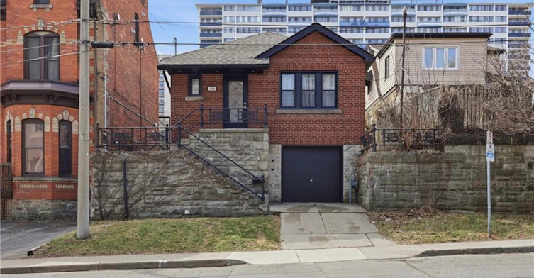 129 Jackson Street W, Hamilton, ON, L8P 1L8