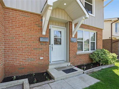 371 Brantwood Park Road - 4
