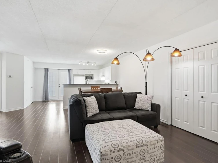 216-1451 Walkers Line, Burlington, ON, L7M 4P1 - 5