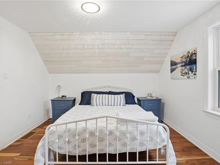 27 Blossom Avenue, Brant, ON, L3T 5L9 - 45
