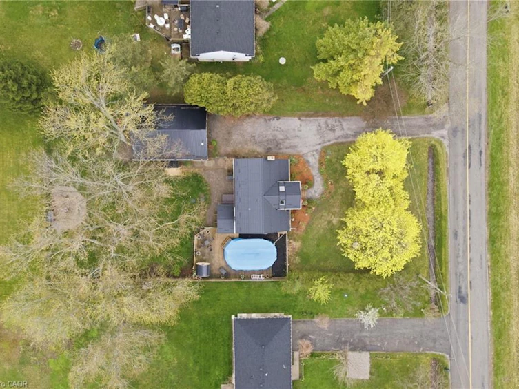 27 Blossom Avenue, Brant, ON, L3T 5L9 - 38