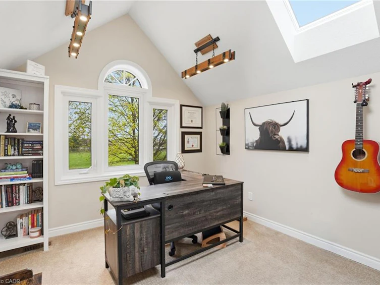 27 Blossom Avenue, Brant, ON, L3T 5L9 - 16
