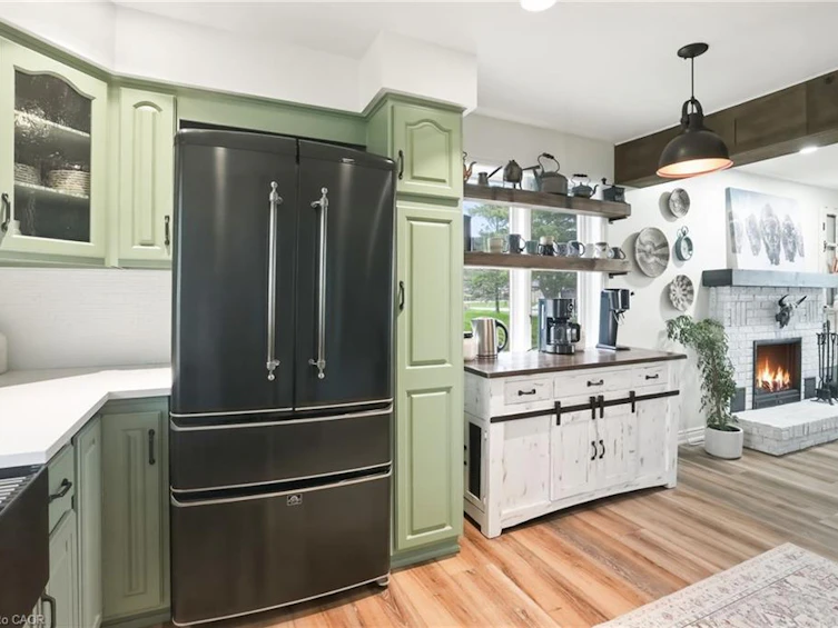 27 Blossom Avenue, Brant, ON, L3T 5L9 - 9