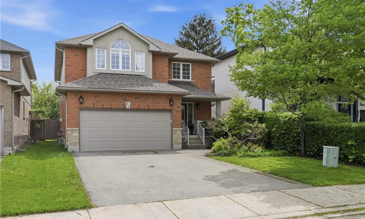 84 Duncairn Crescent
