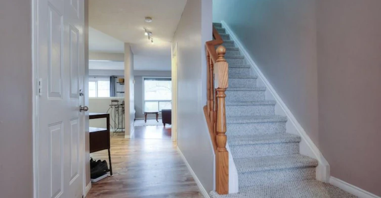 59 King William Court, Cambridge, ON, N3C 4J2 - 3