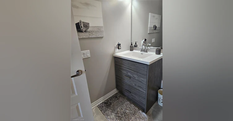 95 Dundas Street, Oakville, ON, L6M 4L9 - 6