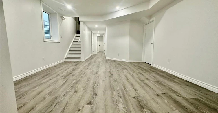 Lower-295 Gillespie Drive, Brantford, ON, N3T 0W1