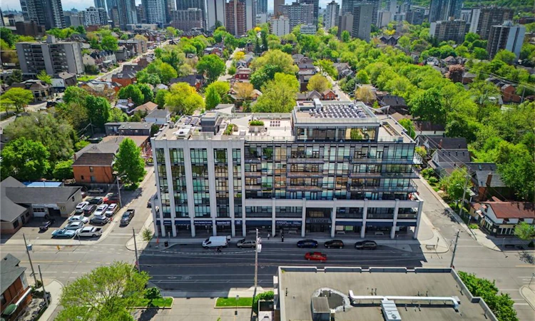 511-101 Locke Street