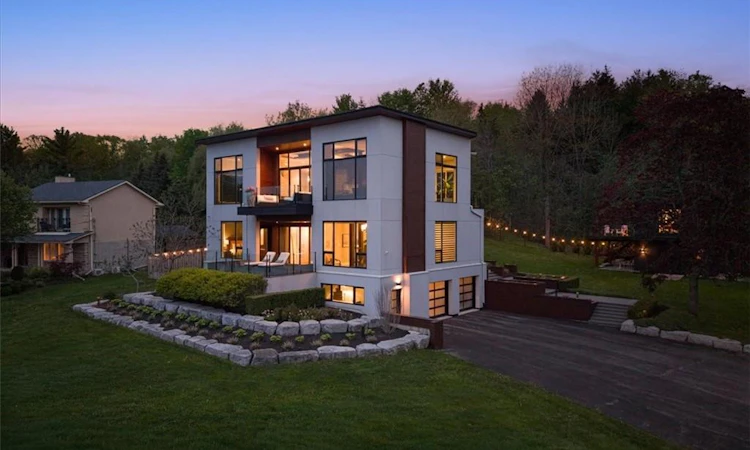 1309 Beaufort Drive