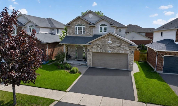 4071 Bush Crescent