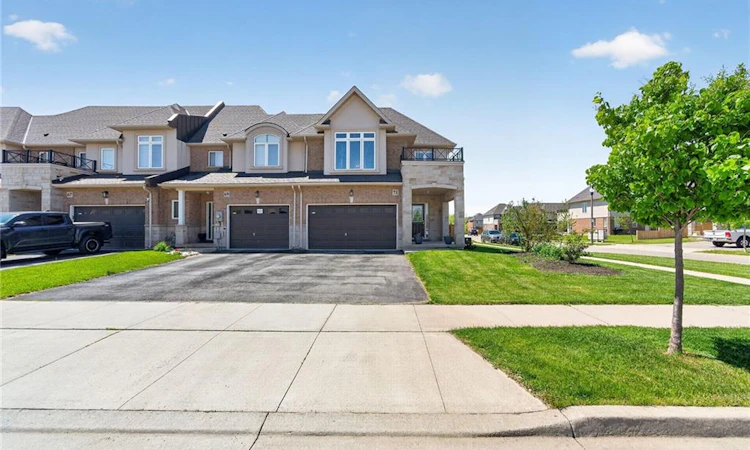 71 Foothills Lane