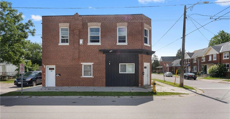 140 Superior Street, Brantford, ON, N3S 2L4 - 3