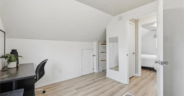 70 Whyte Avenue N, Thorold, ON, L2V 2T7 - 31