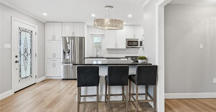 70 Whyte Avenue N, Thorold, ON, L2V 2T7 - 5