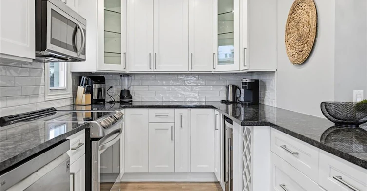 70 Whyte Avenue N, Thorold, ON, L2V 2T7 - 10
