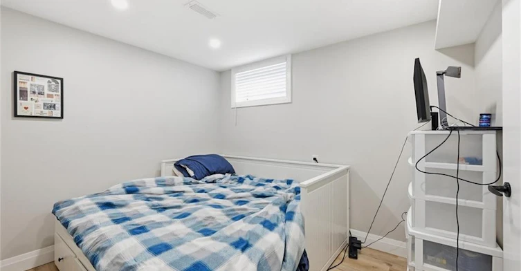70 Whyte Avenue N, Thorold, ON, L2V 2T7 - 34