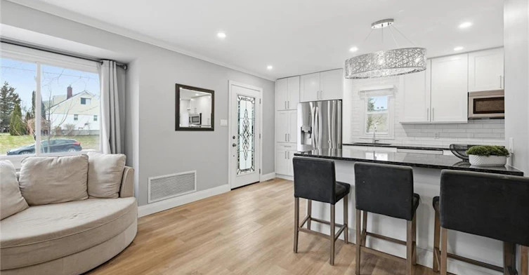 70 Whyte Avenue N, Thorold, ON, L2V 2T7 - 6