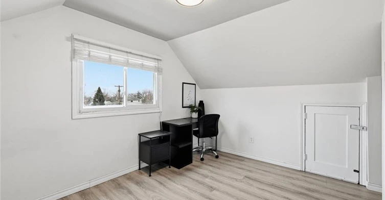 70 Whyte Avenue N, Thorold, ON, L2V 2T7 - 30