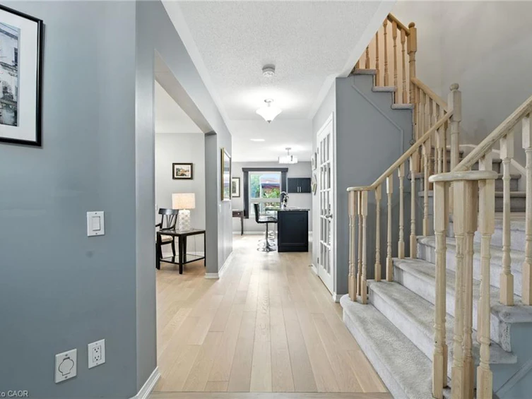 88 Grindstone Way, Hamilton, ON, L9H 7B5 - 7