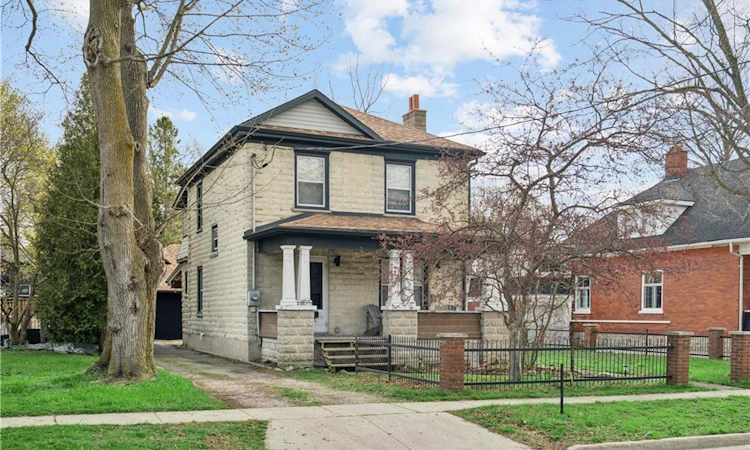 855 Hamilton Street