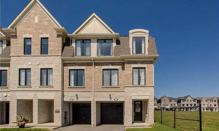 1401 Almonte Drive