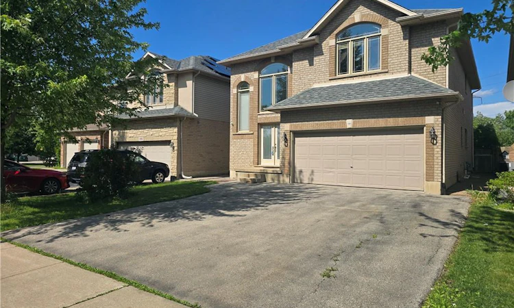 197 Cloverleaf Drive
