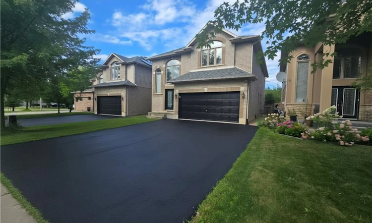 197 Cloverleaf Drive